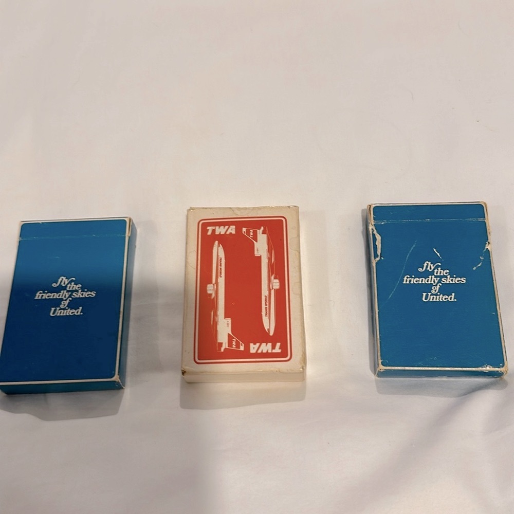 TWA AND UNITED VINTAGE DECKS OF CARDS (3)